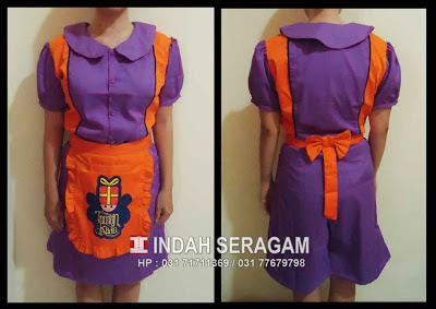 INDAH SERAGAM: SPG Taman Kado