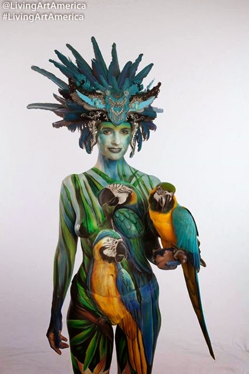 13-Gesine-Marwedel-Living-Art-in-Body-Painting-www-designstack-co