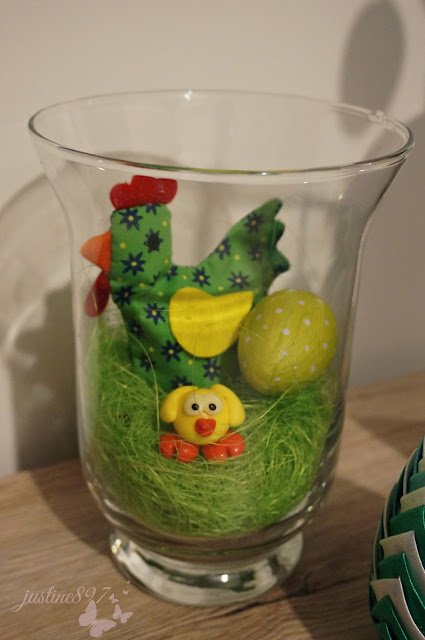 szklany wazon na wielkanoc