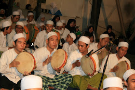 Group lagu Mp3 Free Download: Sholawat Hadroh (79)