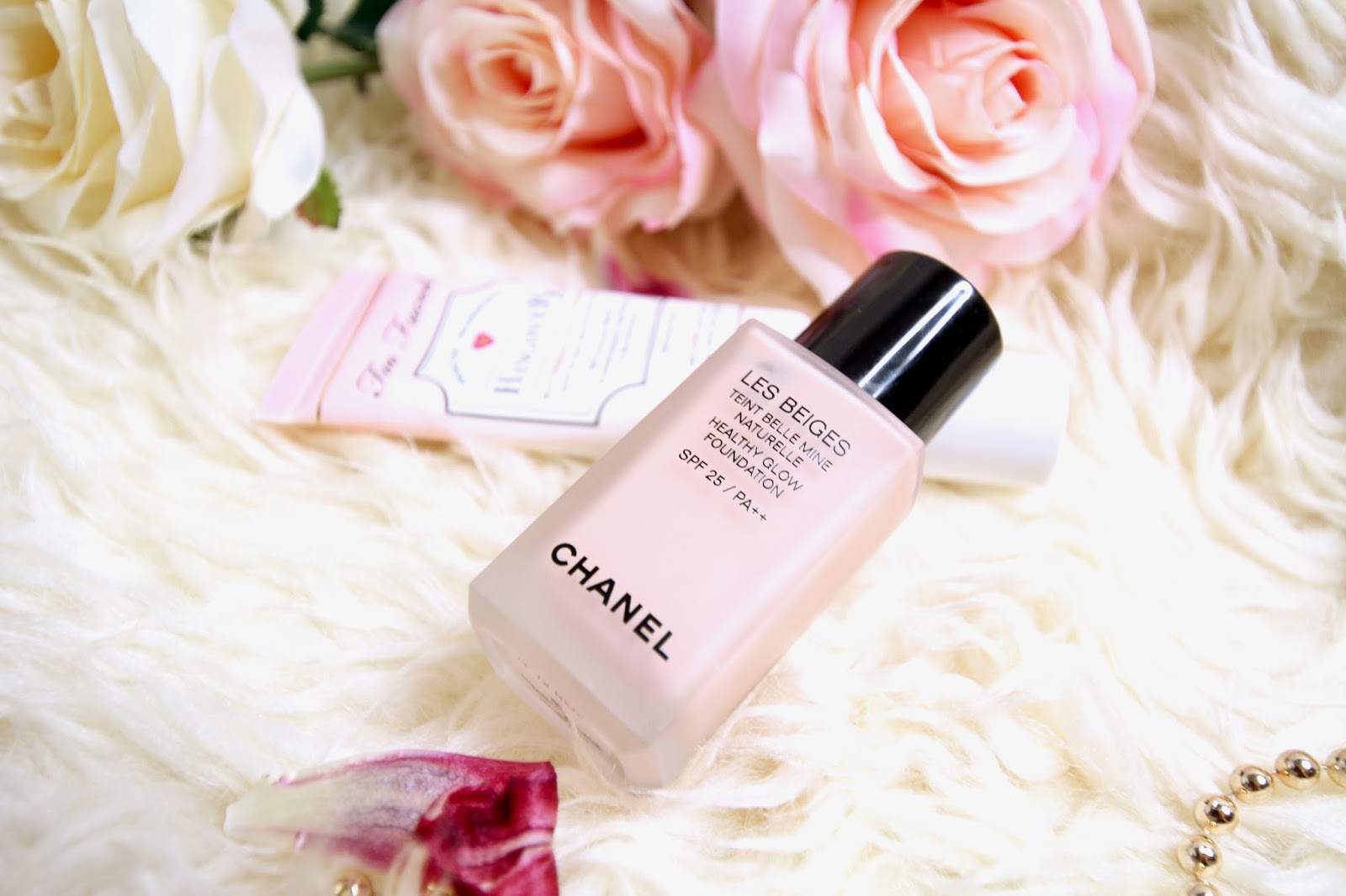 Chanel Les Beiges Healthy Glow Foundation, Review - Blushy Darling