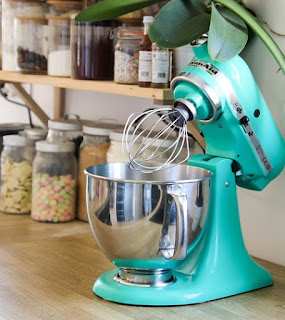 Blue KitchenAide, by Blandine JOANNIC on Pixabay Image: Blue KitchenAide, by Blandine JOANNIC on Pixabay