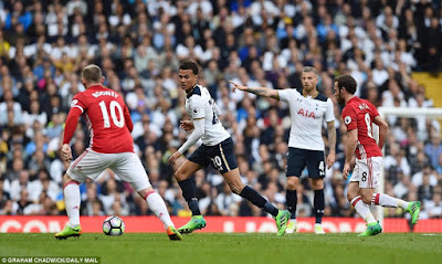 1 After hiring Jose Mourinho & spending over £100m, Manchester United miss out on top four spot (Tottenham 2-1 Man U)