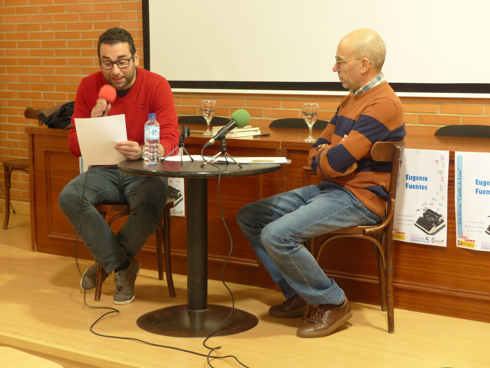 Eugenio Fuentes en el Aula literaria