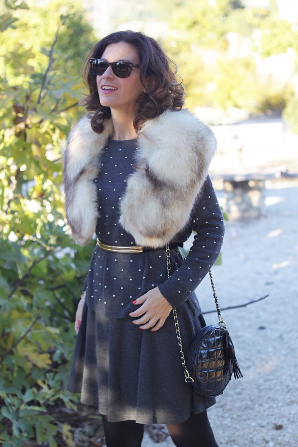 Cuello de pelo y abrigo largo