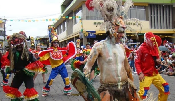 Programa completo del Carnaval en Puyo 2014