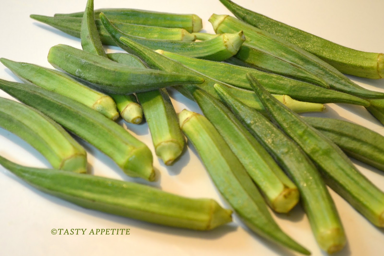 How to make Bhindi Do Pyaza / Bhindi Masala / Spicy Okra Fry