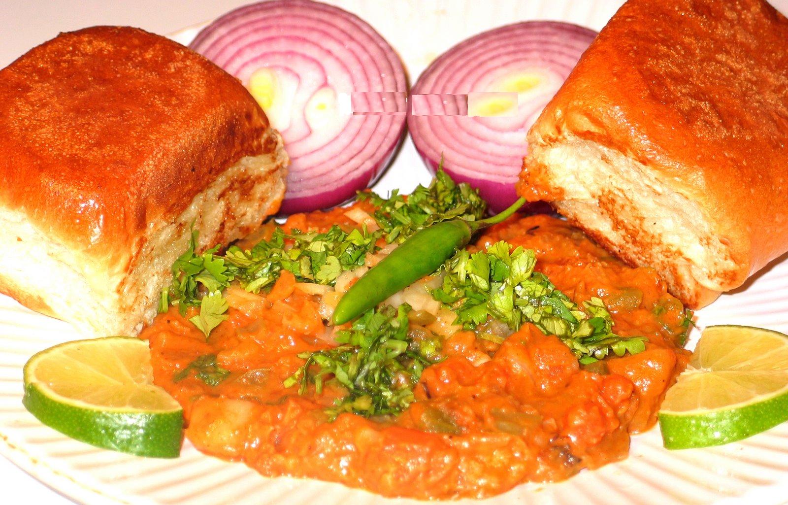 Indubitable Soul: TEMPT YOUR TASTE BUDS WITH DELHI'S STREET FOOD