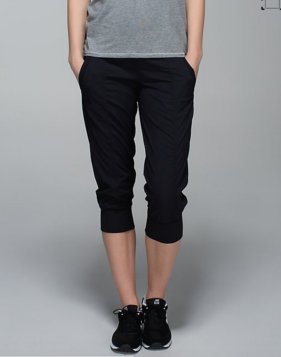 http://www.anrdoezrs.net/links/7680158/type/dlg/http://shop.lululemon.com/products/clothes-accessories/cropped-pants/In-Flux-Crop?cc=8903&skuId=3601032&catId=cropped-pants