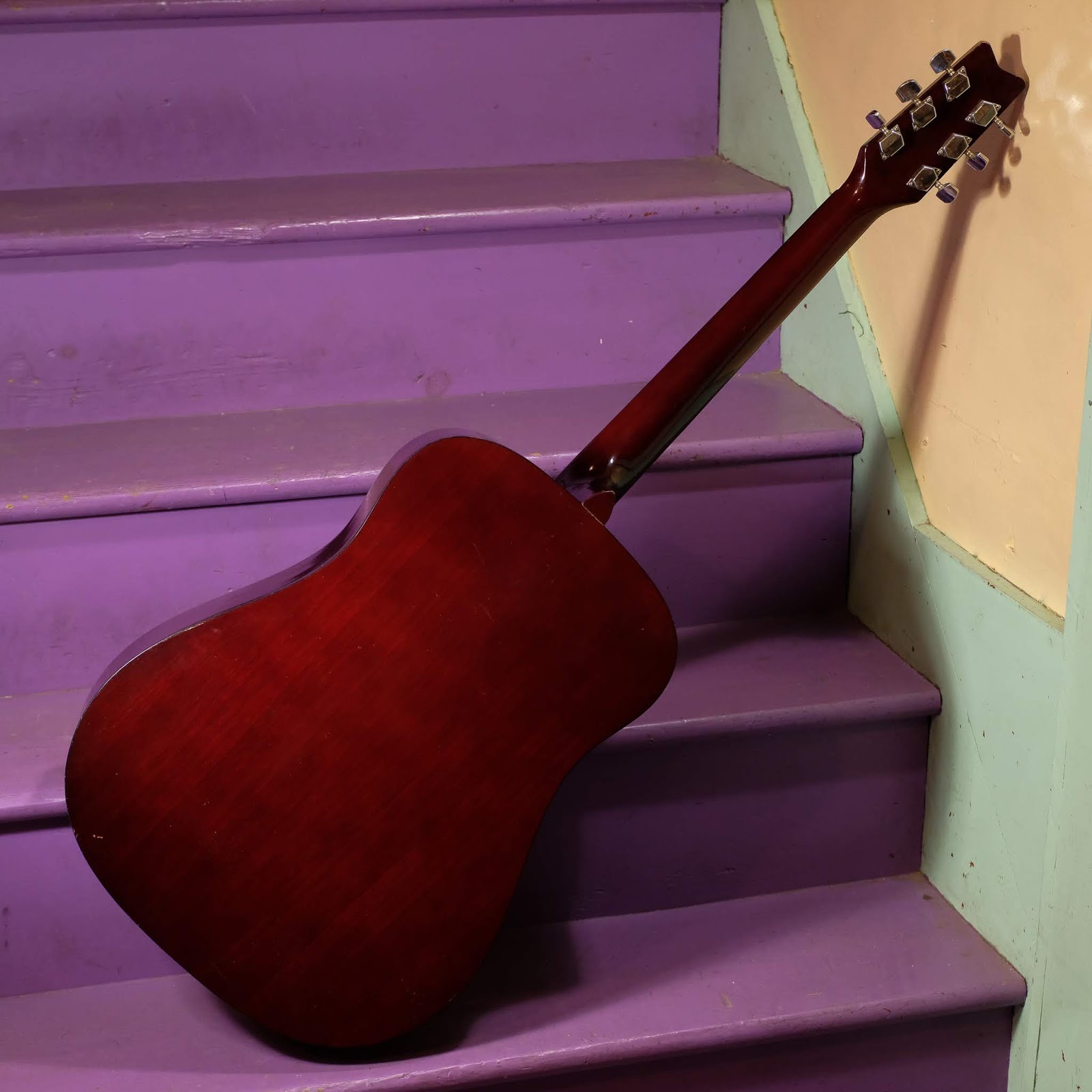 1990 Washburn D10N Dreadnought Guitar