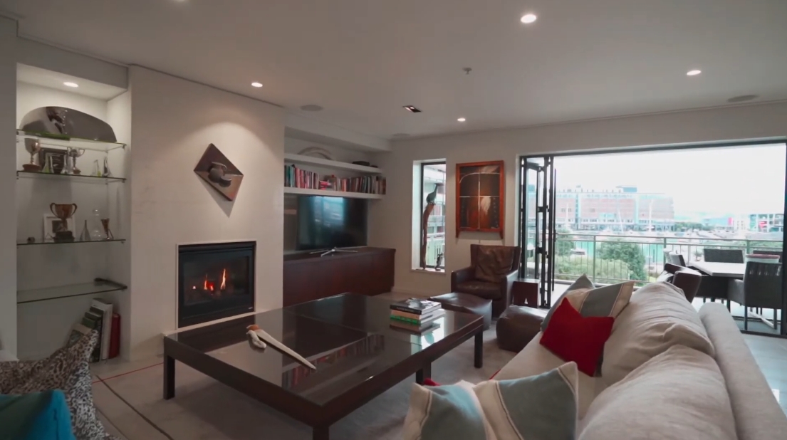 17 Interior Design Photos vs. 120 Customs St W #3A, Auckland Luxury Condo Tour