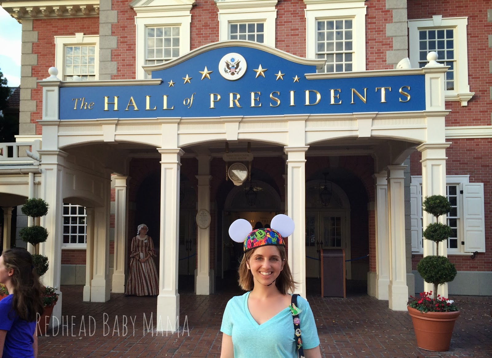 WDW Magic Kingdom - Redhead Baby Mama