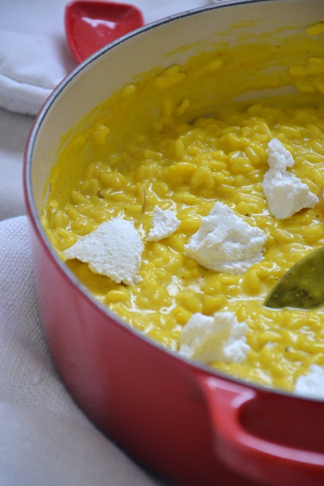 risotto alla curcuma con ricotta di capra