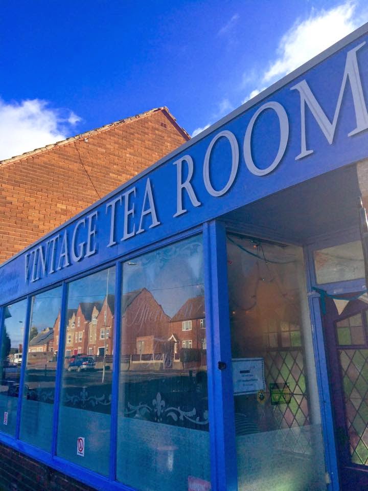 Granny's Vintage Tea Room Lazy Daisy