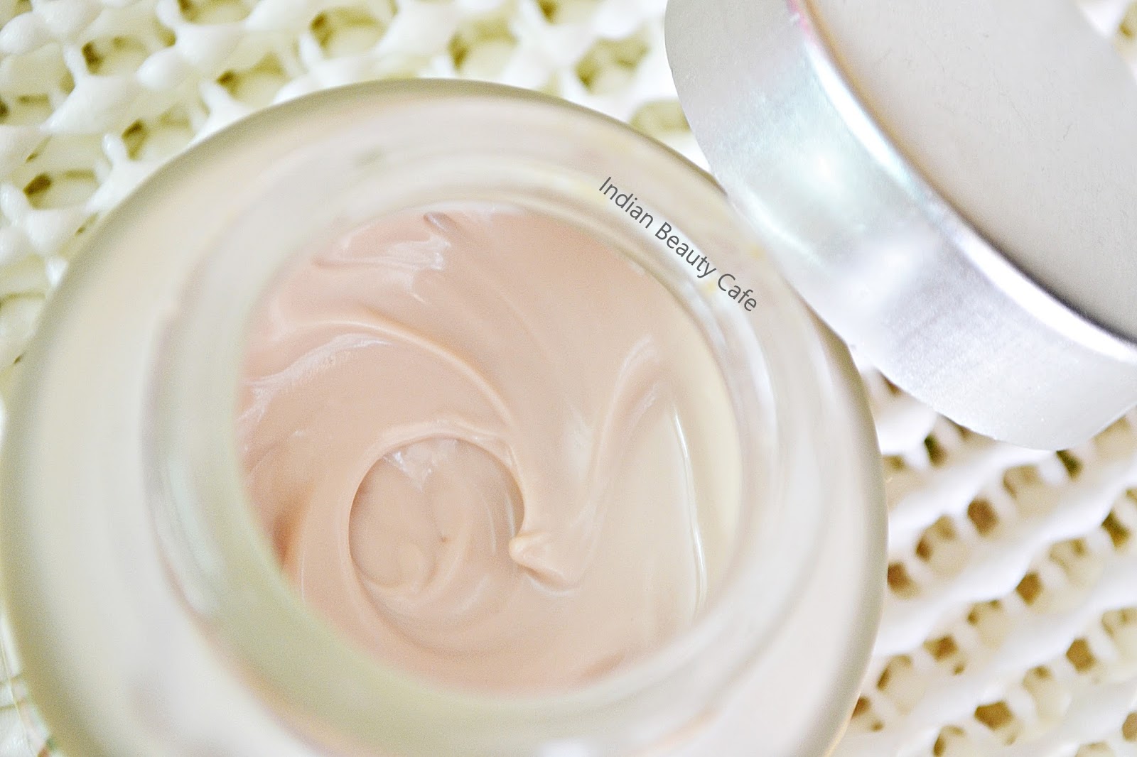 Indian Beauty Cafe Iraya Nourishing Lotus Night Cream Review