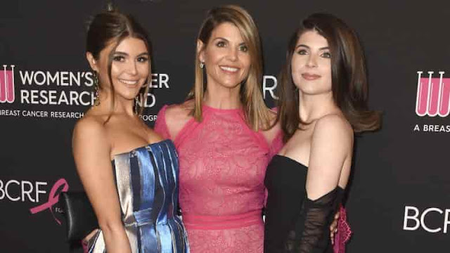 Lori Loughlin's daughter's Sephora collab slammed amid college admissions scandal l News Lori Loughlin's daughter's Sephora collab slammed amid college admissions scandal l News