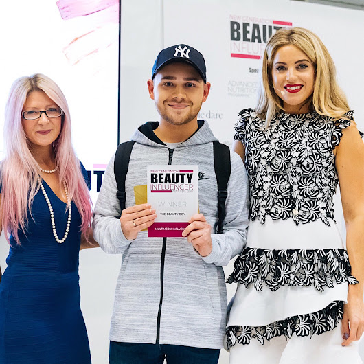 I WON THE AWARD FOR BEST MULTIMEDIA INFLUENCER OF 2017!