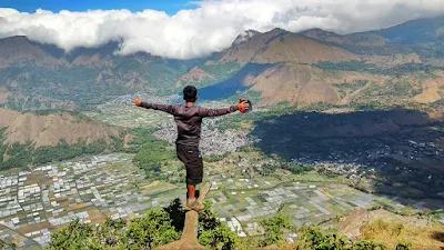 Top Pergasingan Hill Sembalun Lawang