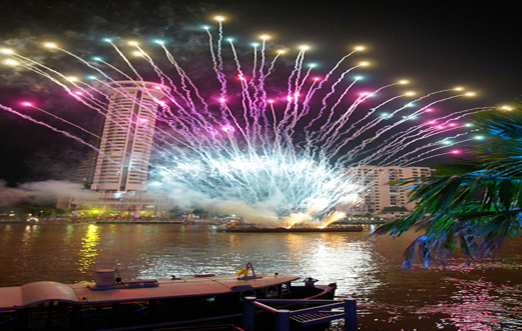 New york fashion: new year fireworks bangkok 2012 New York Fashion: New Year Fireworks Bangkok 2012
