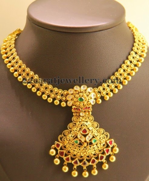 Latest Gold Set by Kirtilals - Jewellery Designs