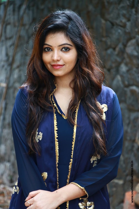 Athulya Ravi photos at Mannar Vagaiyara audio launch
