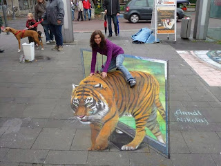 Amazing Street Art Of A Girl And Loin 