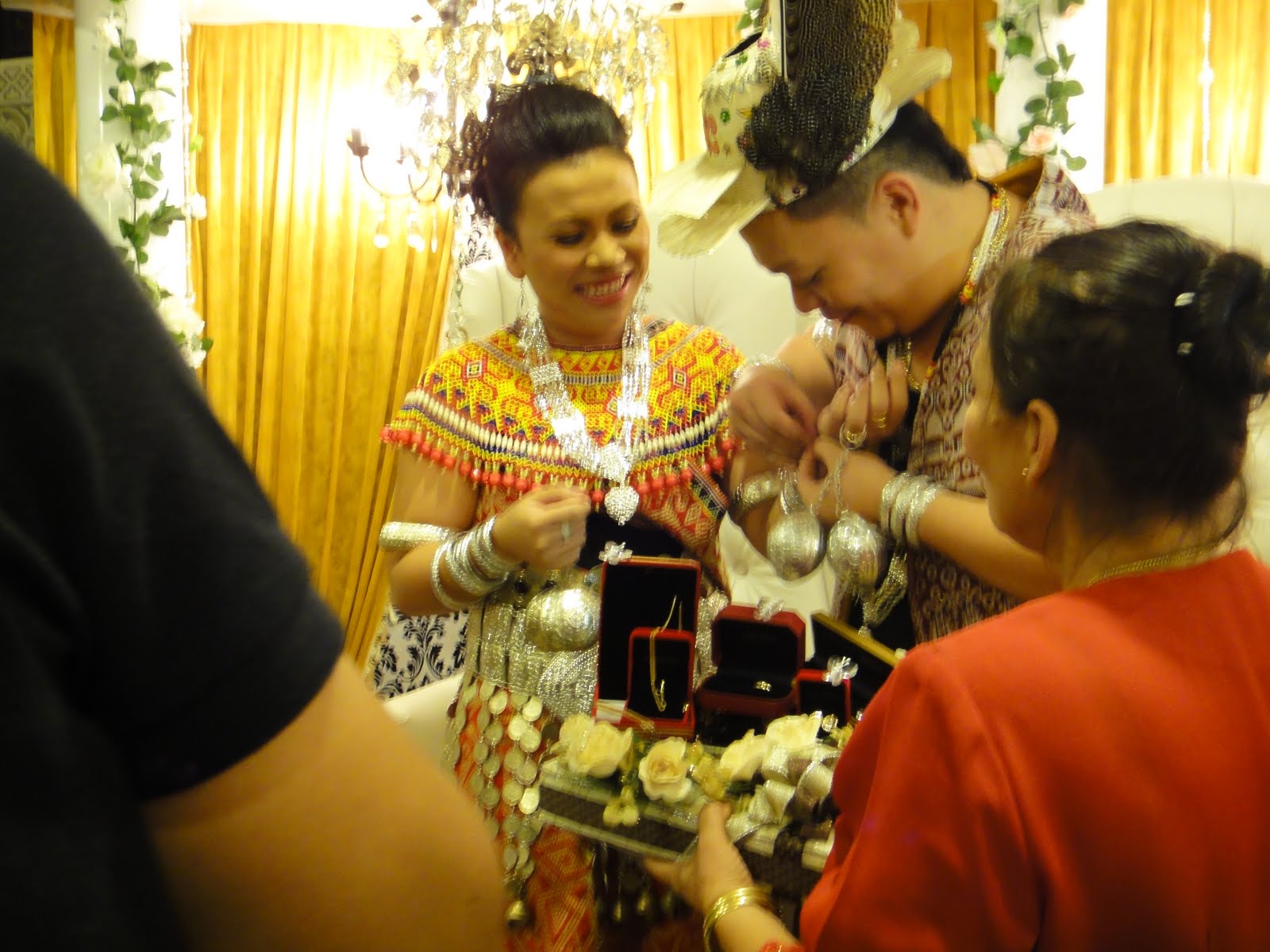 Pernikahan Ajeng dan Aria dengan Adat Jawa Lengkap di 