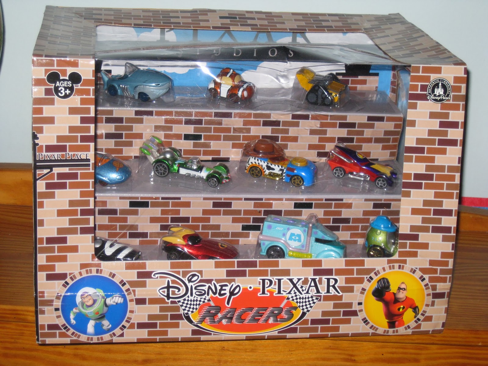 disney parks Disney·Pixar diecast Racers 11-Pack