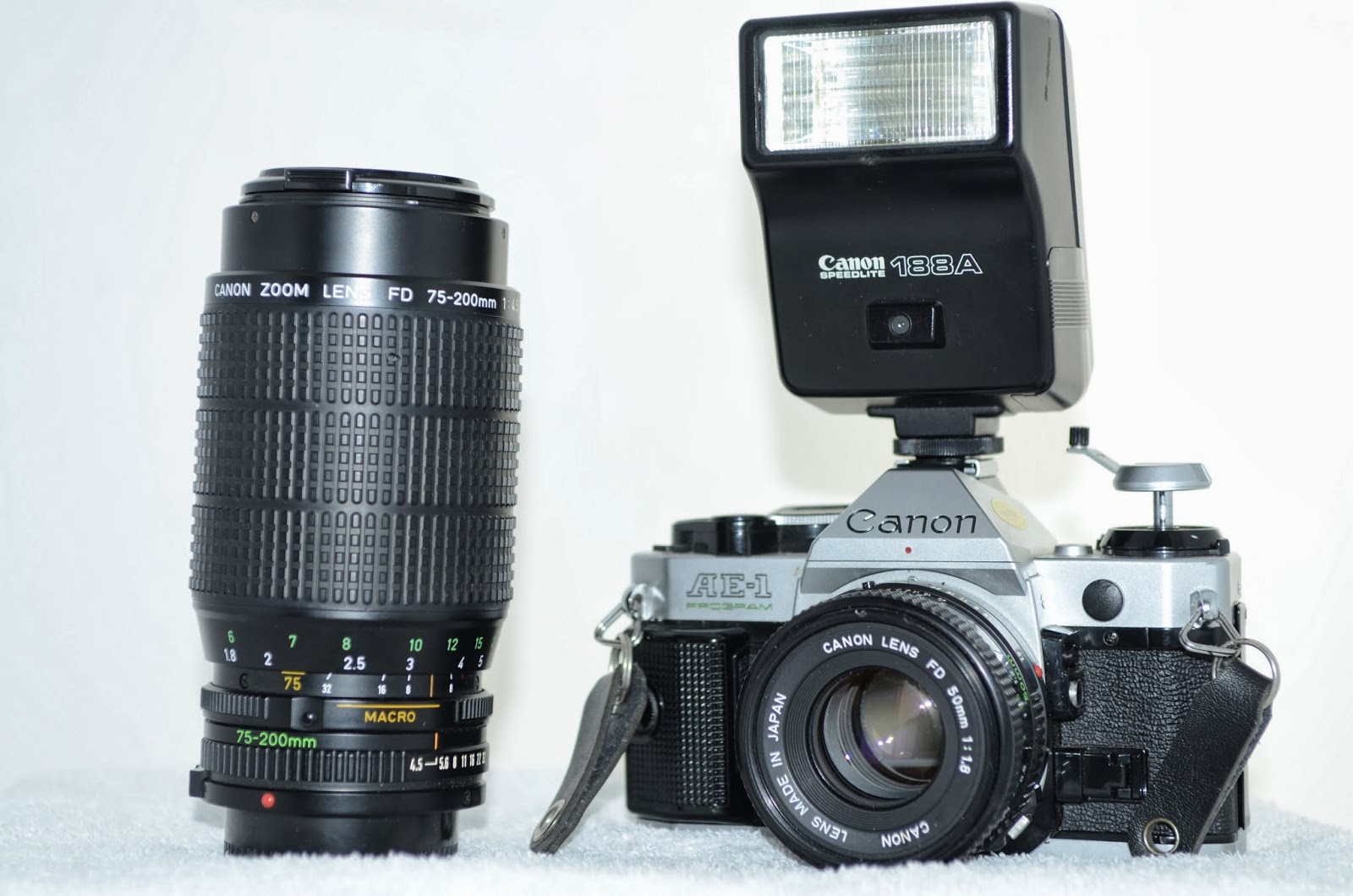 Canon AE-1 Program + Objectif 50mm F/1.8 - Appareil Photo Argentique Occasion
