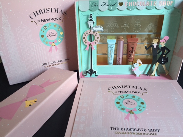 Too faced christmas in new york palette