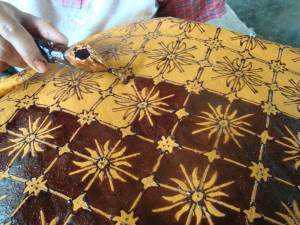 Batik%2BBukan%2BMotif-proses%2Bnembok.jpg