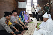 Kapolda Sumut Berkunjung Ke Pondok Pesantren Babussalam Dan Berpamitan Dengan Tuan Guru Syek Hasyim Al Syarwani