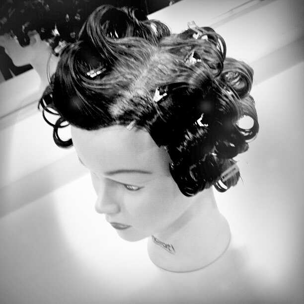 living-a-life-worth-explaining-finger-waves-pin-curls