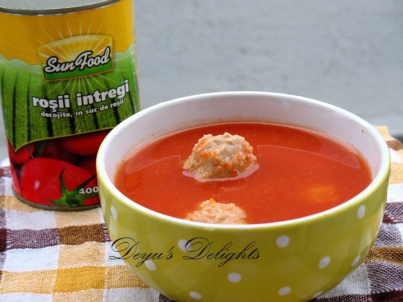 Supa de rosii cu perisoare