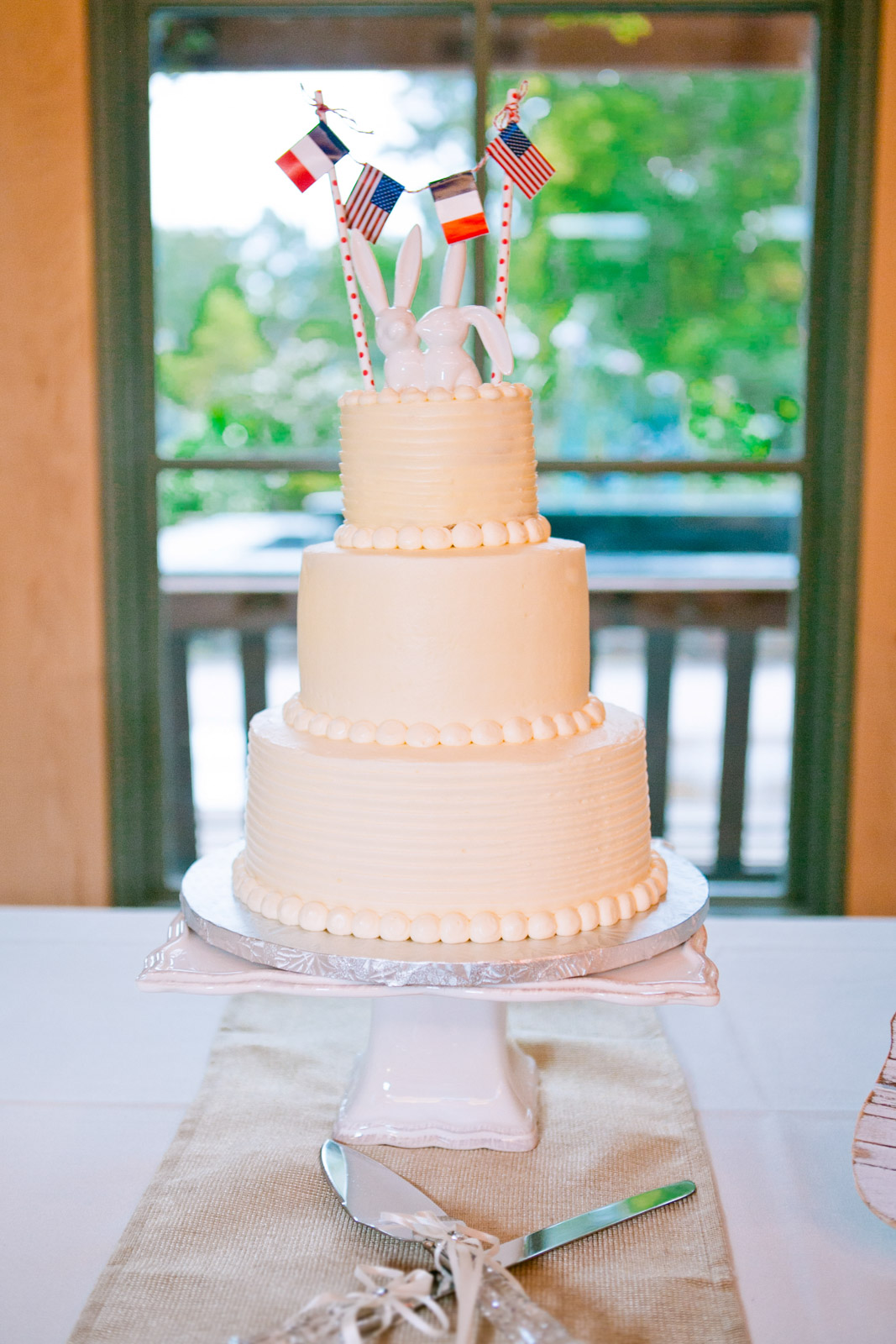 whole foods wedding cake