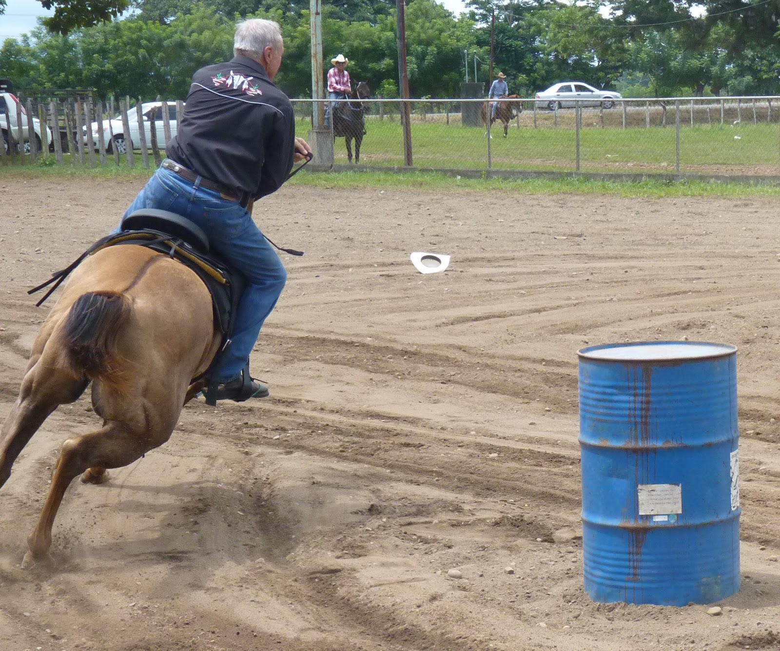Horse Talk Panama Carreras de Barriles la Competencia Panamá•Barrel