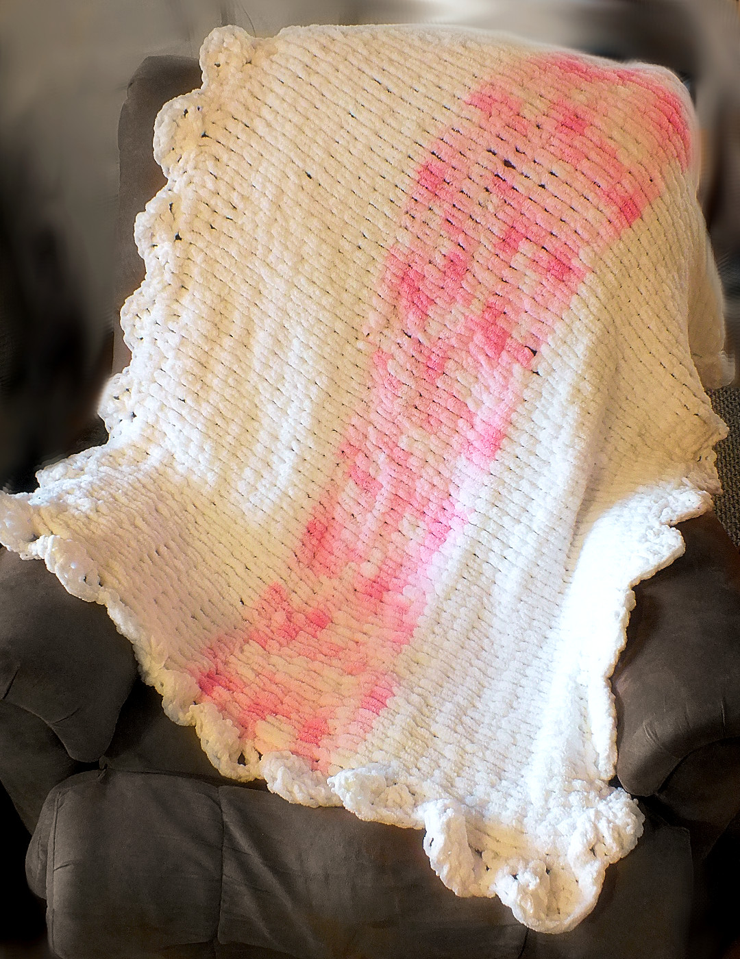 The Loom Muse Loopity Loop Yarn and How to Loom Knit a Blanket