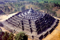 CANDI BOROBUDUR