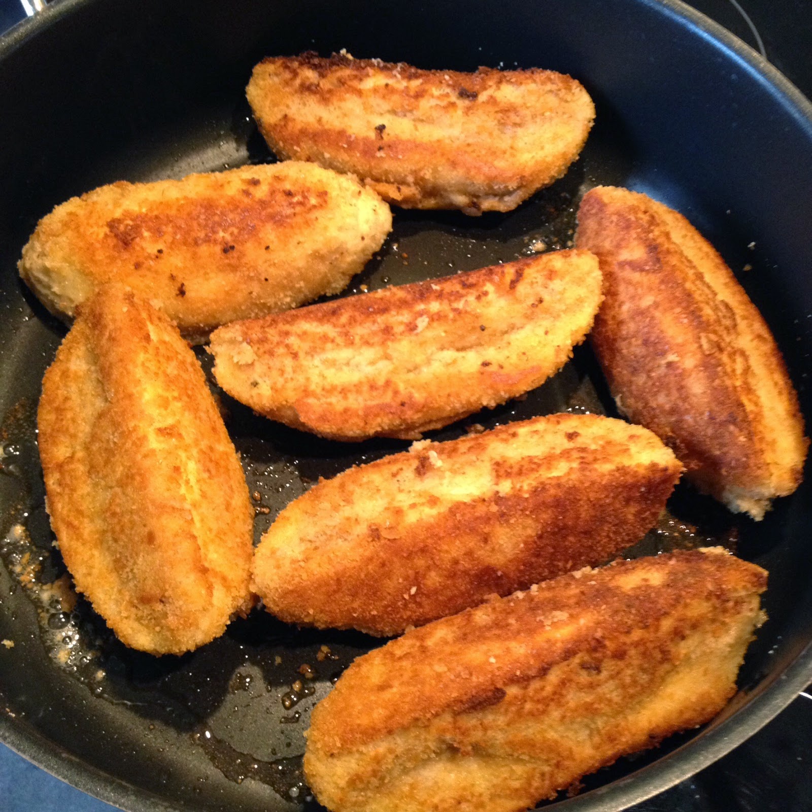 Ein Stück heile Welt : Kartäuserklöße mit Weinschaumsauce