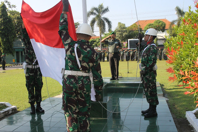 Upacara Bendera : Tumbuhkan Budi Pekerti Dan Karakter Bangsa