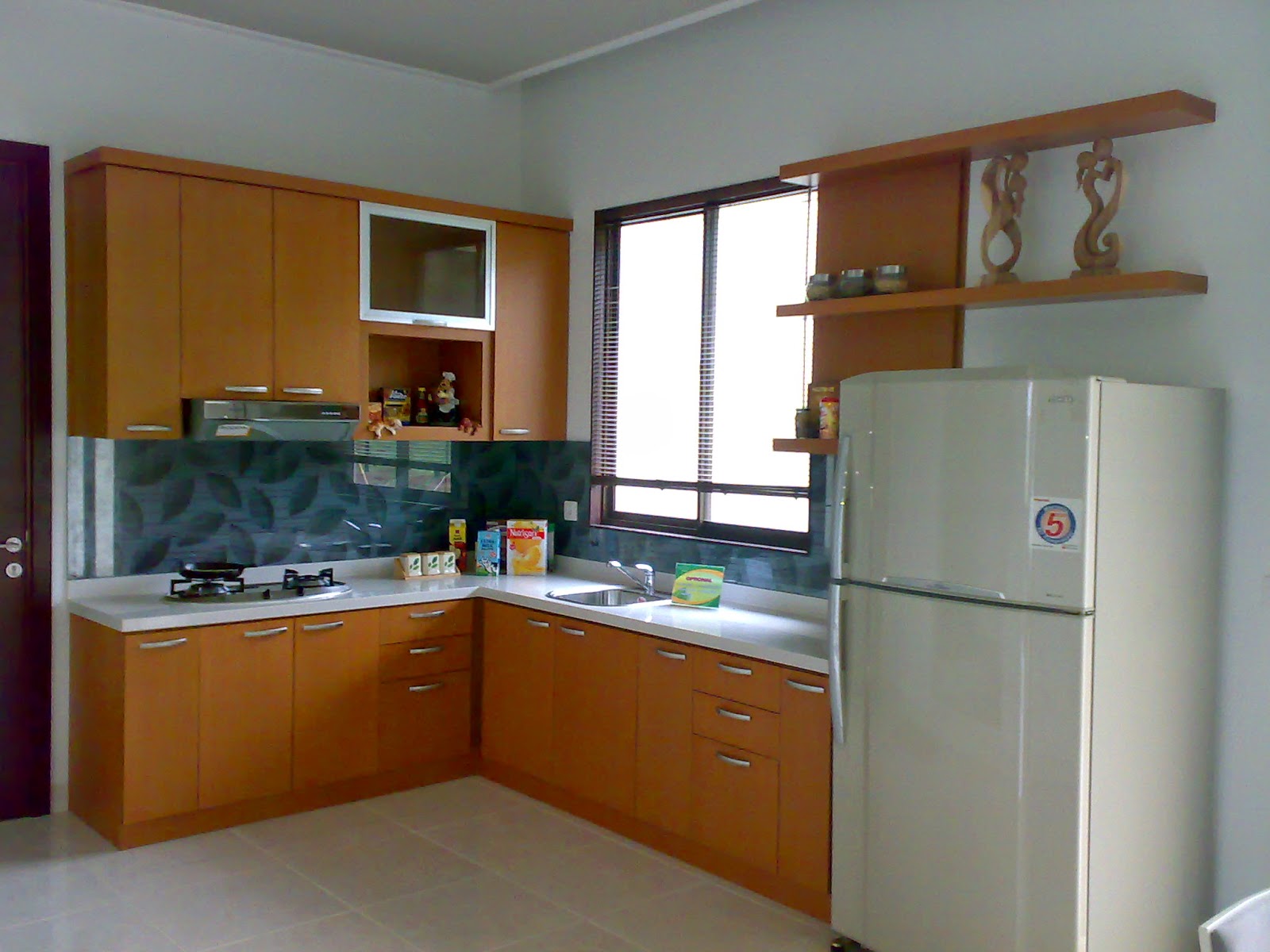 Dapur Minimalis Dengan Jendela