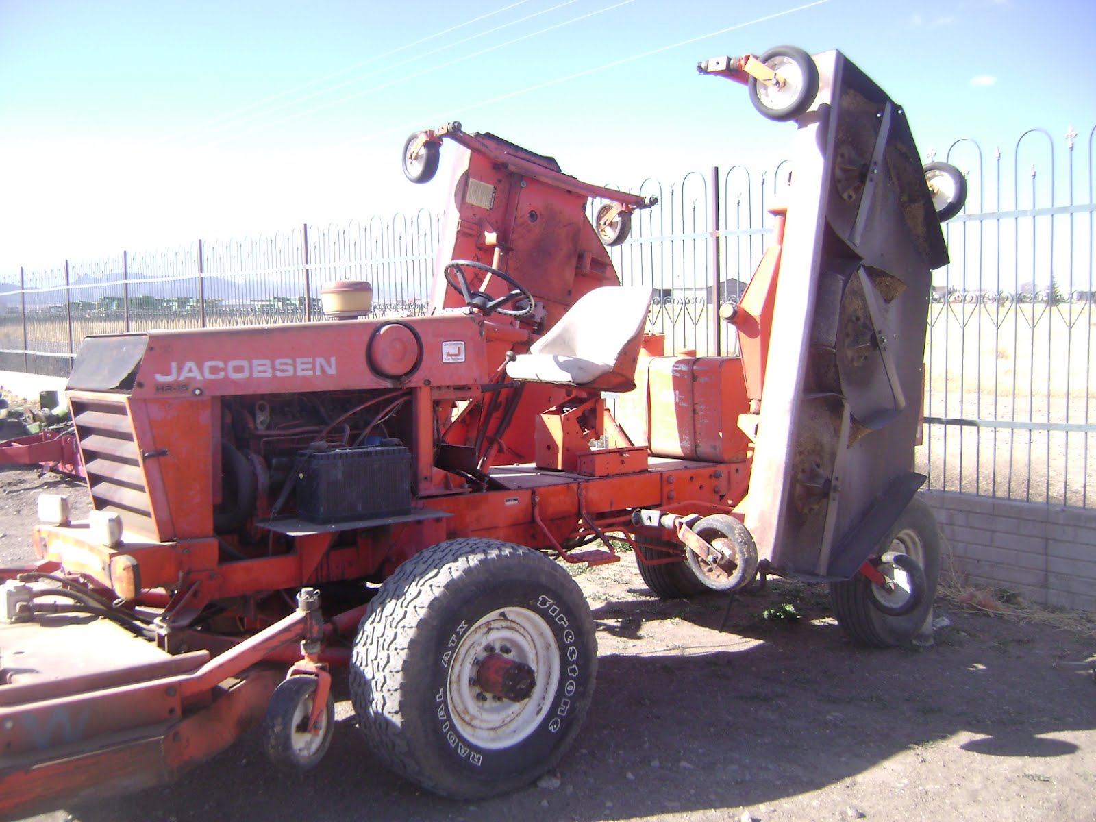 MAQUINARIA AGRICOLA INDUSTRIAL Desvaradora Autopropulsada Jacobsen HR