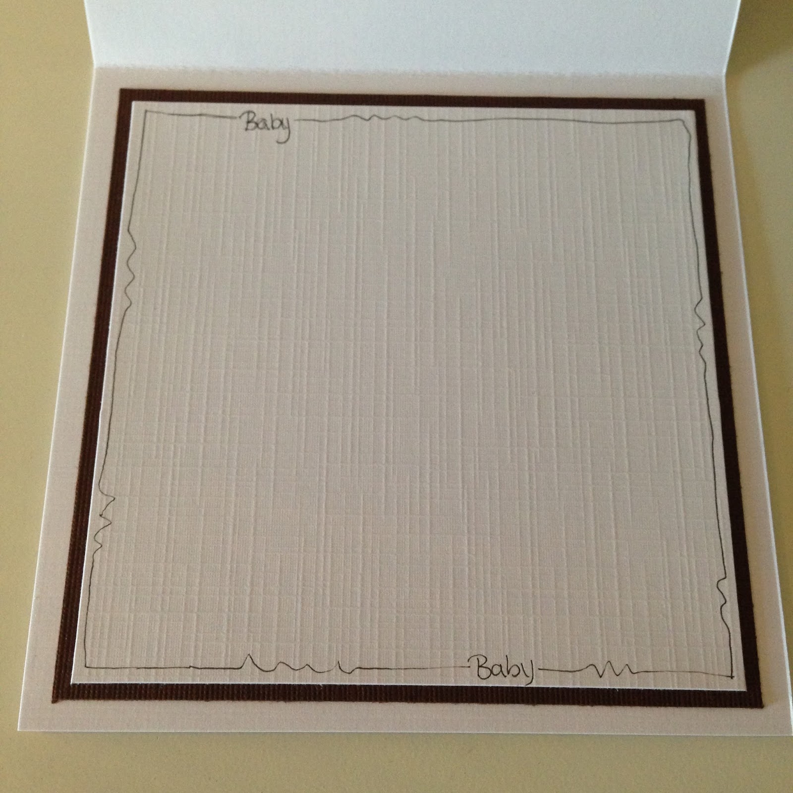 Randis hobbyverden: Baby-kort i gult og brunt