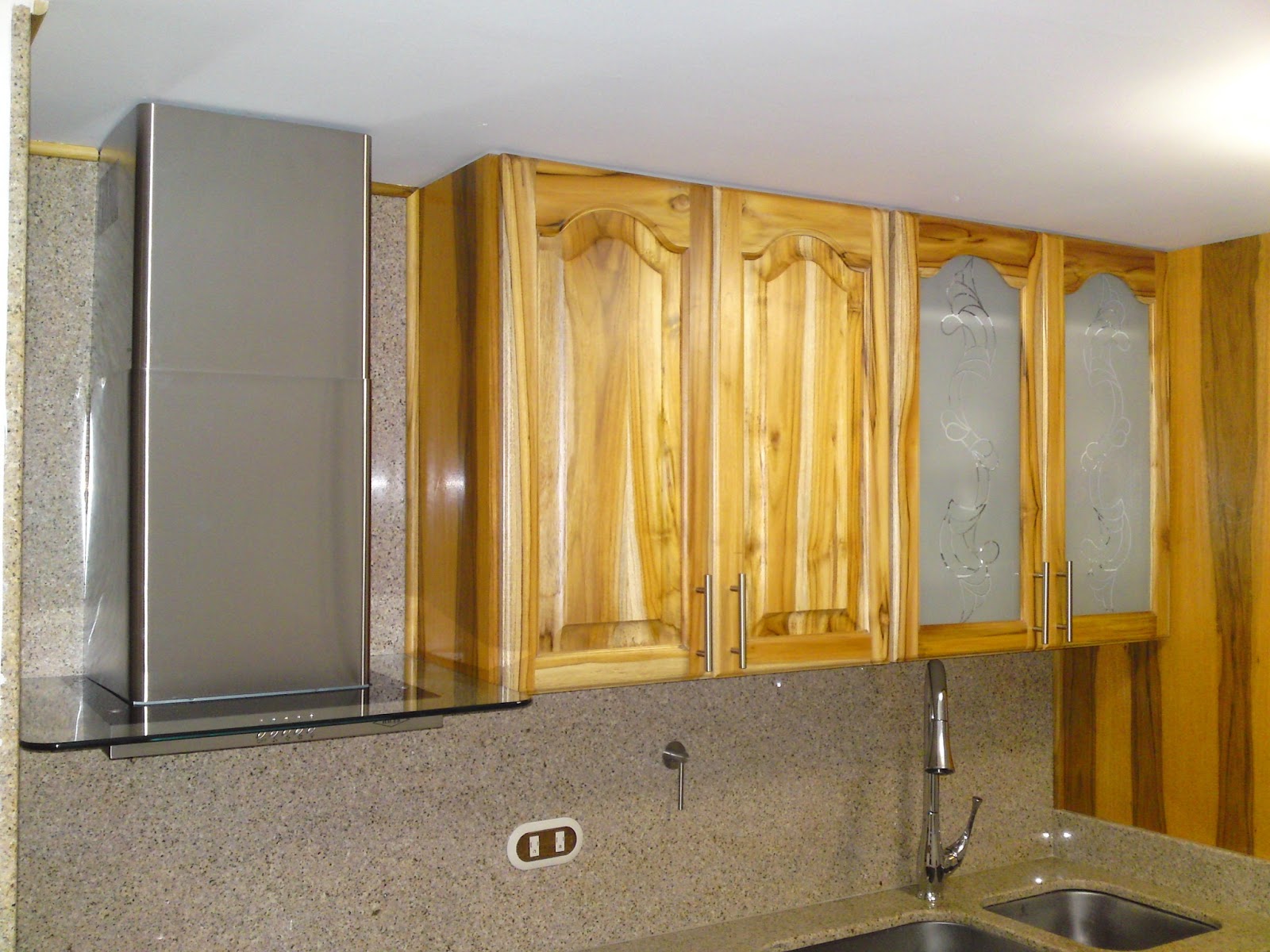 D.K.P. MUEBLES Y DECORACION: COCINAS