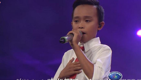 Thổn thức nghe Hồ Văn Cường hát Bông hồng cài áo - Ảnh 1 Thon thuc nghe Ho Van Cuong hat Bong hong cai ao - Anh 1