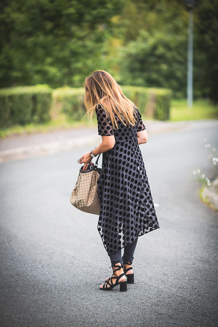 Gucci, Sandalias Ainhoa Etxeberria, Zara, Transparencias .Es cuestión de estilo .Lucía Díez .