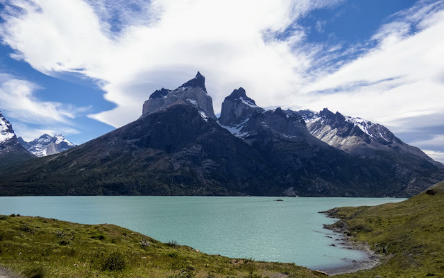 Lake with mountains behind on the hike to Mirador Cuernos in Torres del Paine National Park