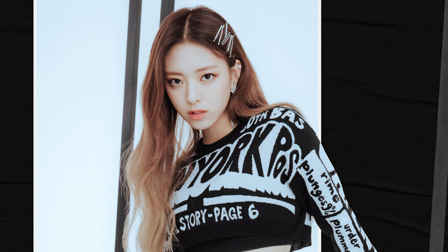 ITZY, Yuna, ITz ME, 4K, #4.2820 Wallpaper PC Desktop