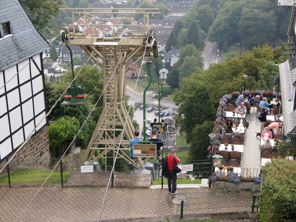 Schloss Burg Seilbahn Unfall