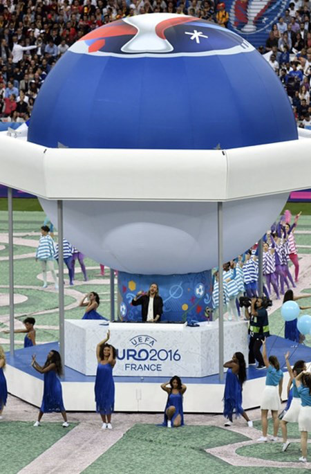 Thong diep y nghia trong Le khai mac EURO 2016 - Anh 5